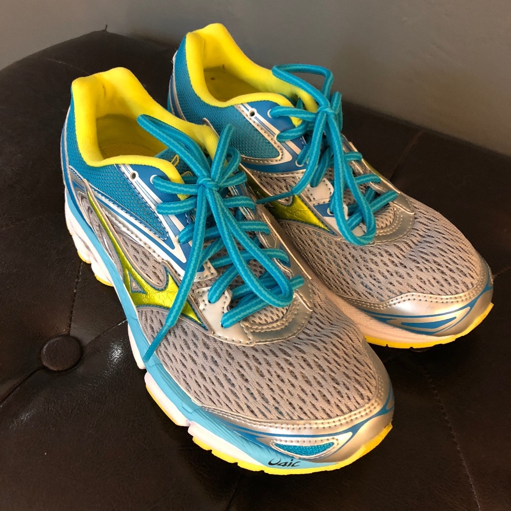Mizuno Running Shoes